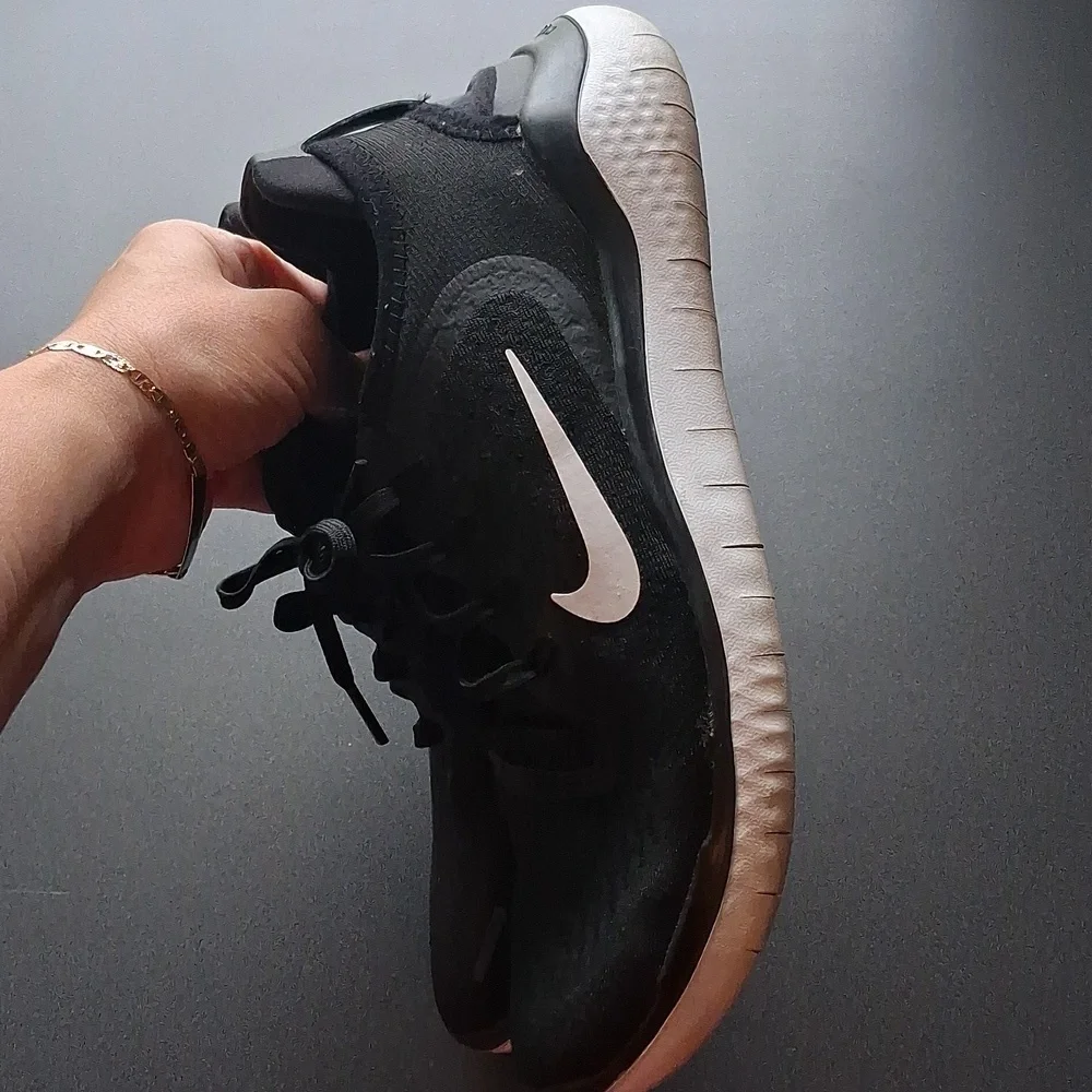 Nike Free RN 2018 Sneakers Shoes Black White 8.5